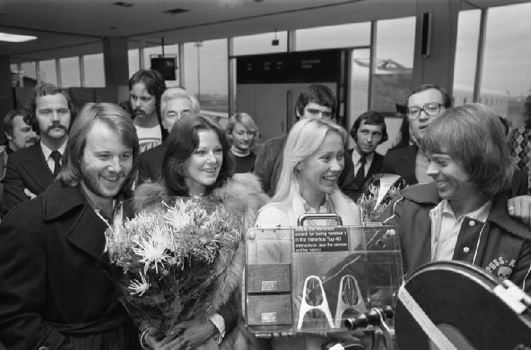 Zweedse popgroep ABBA in Nederland; v.l.n.r. Benny, Anni-Frid, Agnetha en Bjorn …