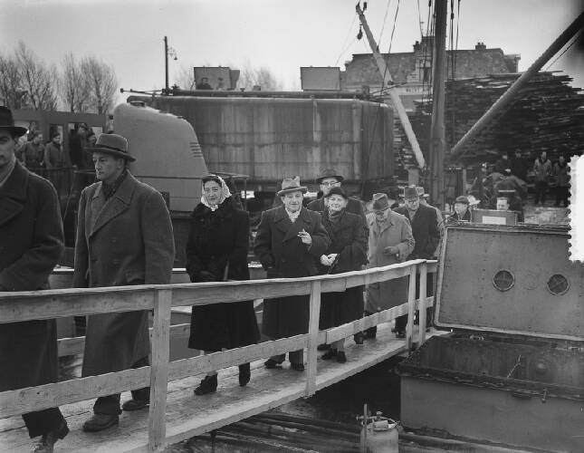 Rotterdams Rijnvaart Maatschappij NV tewaterlating Rijnmotorschip &quot;Bulgersteijn&quot;…